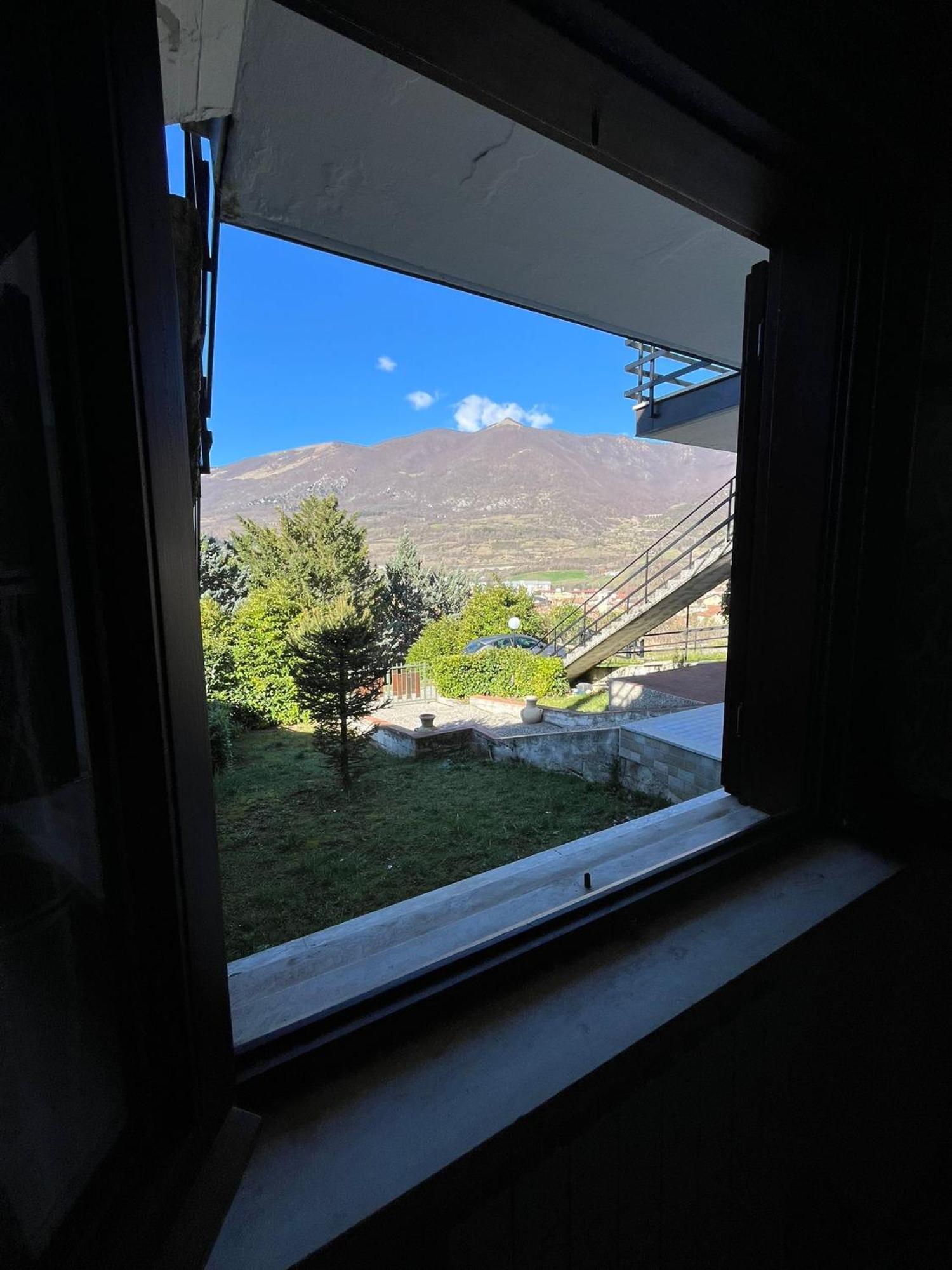 Il Rifugio Di Carmine Apartment Кастел ди Сангро Екстериор снимка